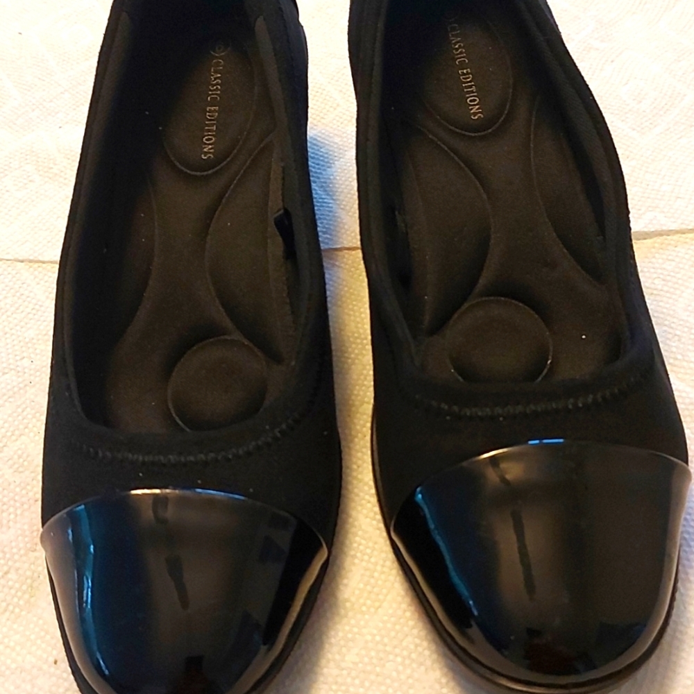 Woman's shoes